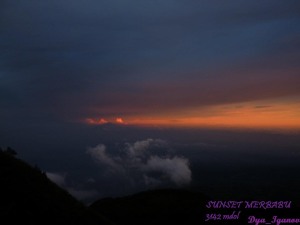 Sunset Merbabu 3142 mdpl via Selo 23-24 Maret 2012